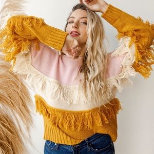 Peach Love Frantic Fringe Sweater Size Medium